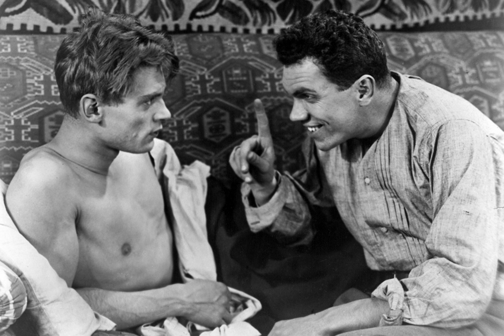 Stummfilm um Mitternacht: Bett und Sofa oder Die Geschichte einer Liebe zu dritt [OmeU]