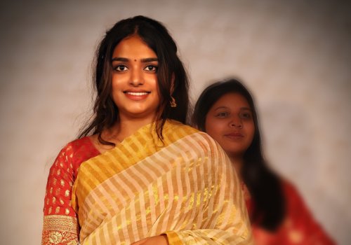 Colors of India: Project presentation Shining Eyes e.V.
