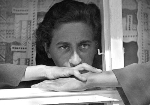 Weaving Anni Albers + Peter Hujar´s Day